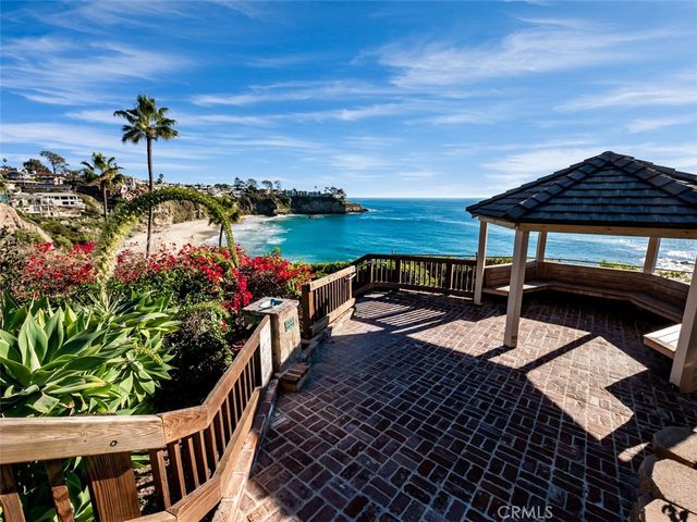 44 S La Senda Drive, Laguna Beach, CA 92651