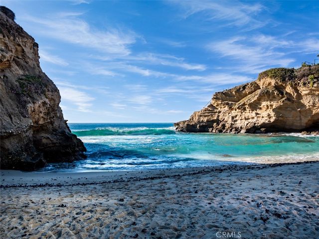 44 S La Senda Drive, Laguna Beach, CA 92651