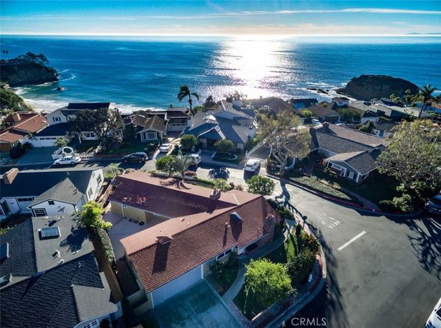 44 S La Senda Drive, Laguna Beach, CA 92651