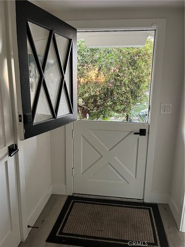 44 S La Senda Drive, Laguna Beach, CA 92651