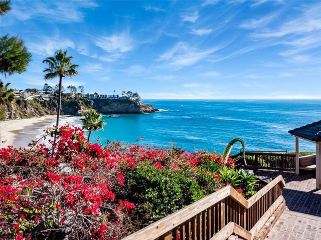 44 S La Senda Drive, Laguna Beach, CA 92651