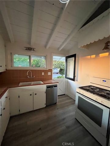 44 S La Senda Drive, Laguna Beach, CA 92651