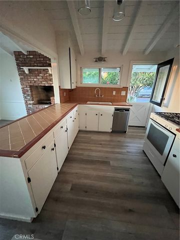 44 S La Senda Drive, Laguna Beach, CA 92651