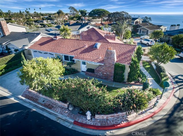 44 S La Senda Drive, Laguna Beach, CA 92651