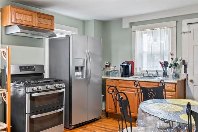 20 Murray St, Lynn, MA 01905