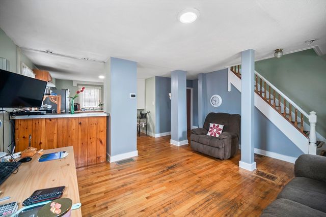 20 Murray St, Lynn, MA 01905