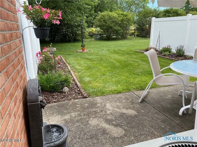26 Olde Orchard Drive, Perrysburg, OH 43551