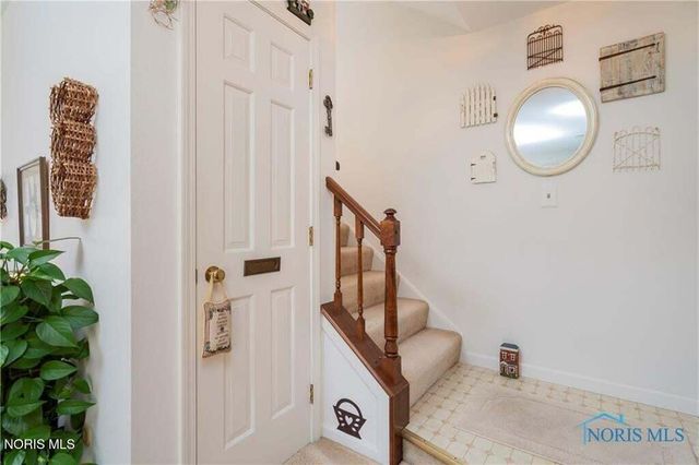 26 Olde Orchard Drive, Perrysburg, OH 43551