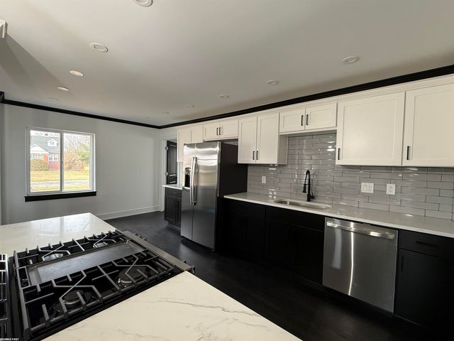 33710 MULVEY Road, Fraser, MI 48026