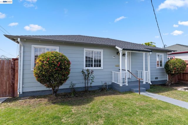 246 Tunis Rd, Oakland, CA 94603