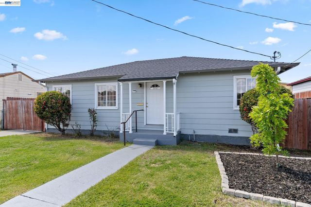 246 Tunis Rd, Oakland, CA 94603