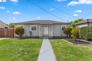 246 Tunis Rd, Oakland, CA 94603