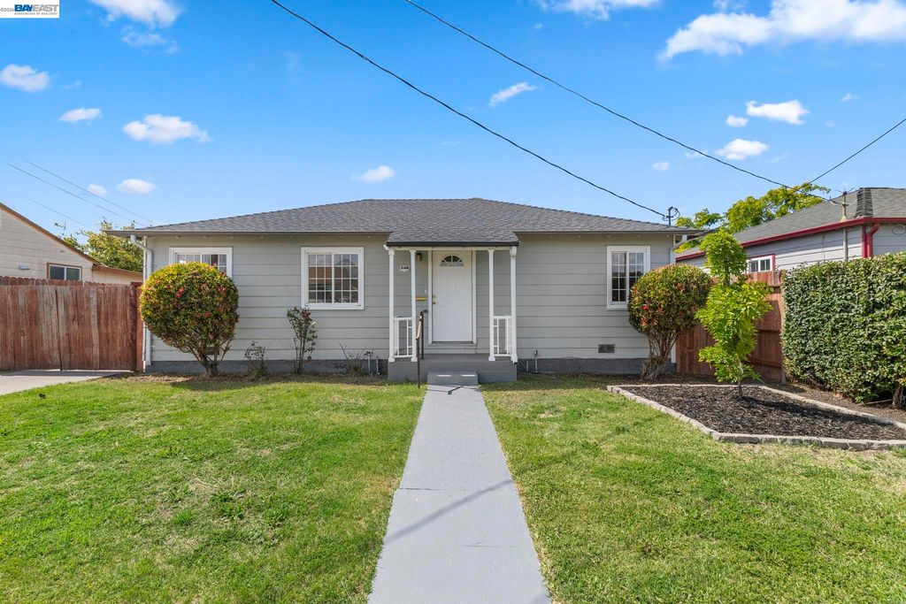 246 Tunis Rd, Oakland, CA 94603