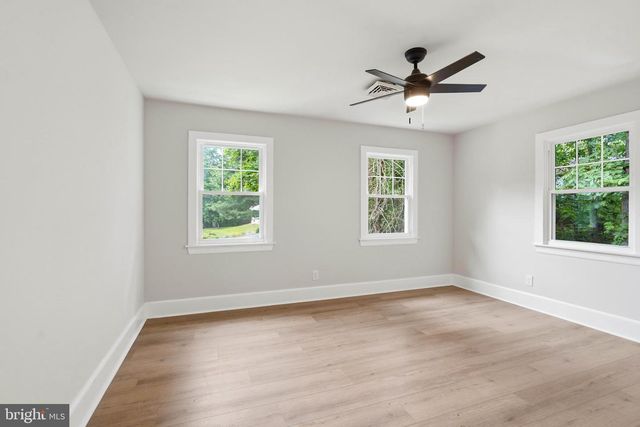 45 ACORN DR, Bridgeton, NJ 08302