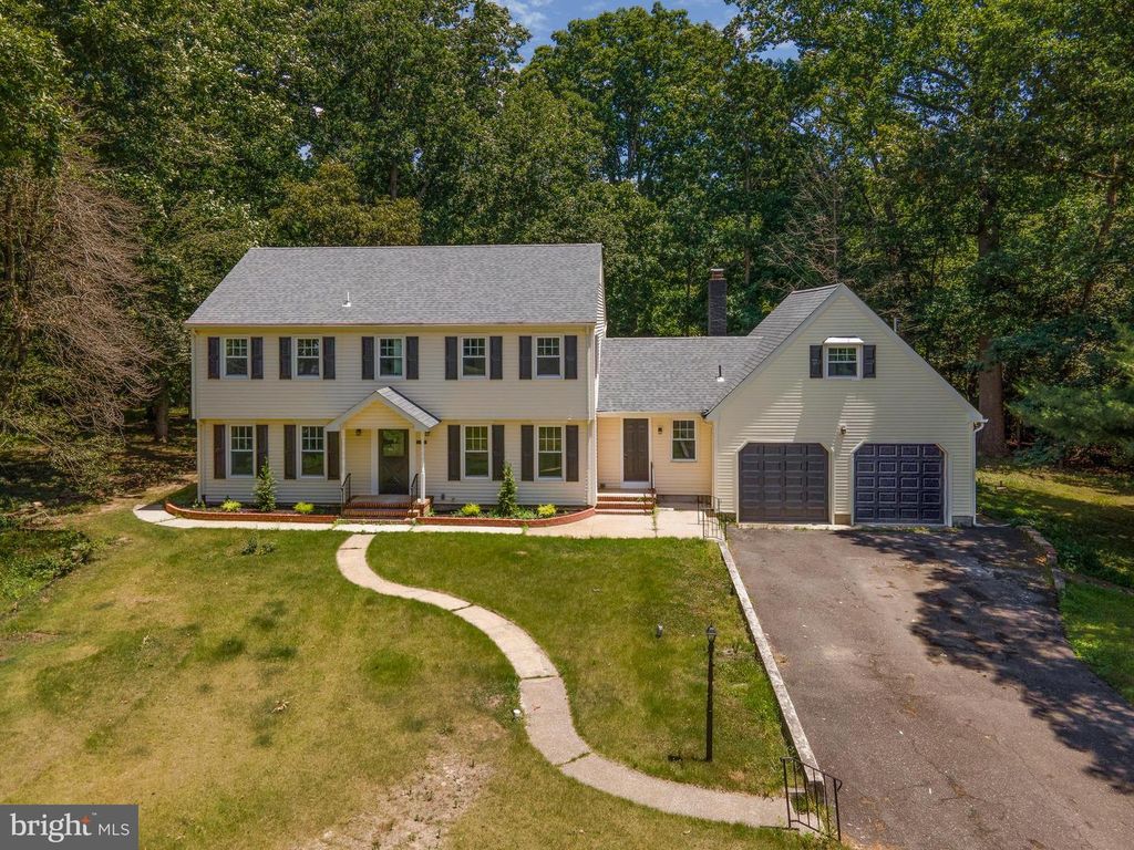 45 ACORN DR, Bridgeton, NJ 08302