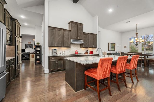 106 Amber Jade Court, Conroe, TX 77304