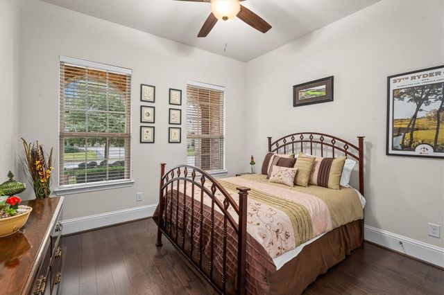 106 Amber Jade Court, Conroe, TX 77304