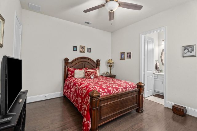 106 Amber Jade Court, Conroe, TX 77304