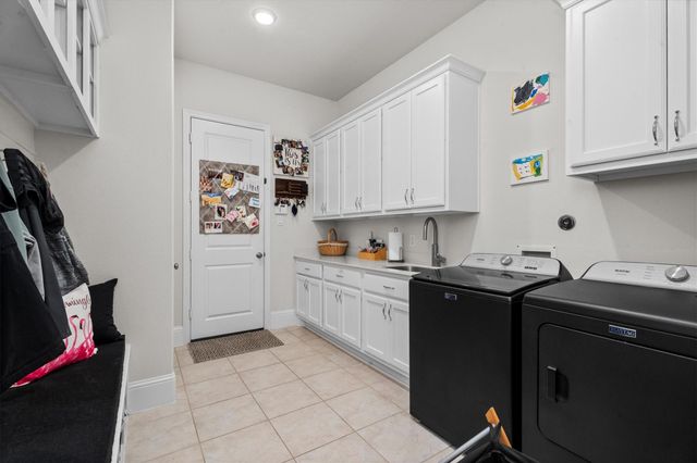 106 Amber Jade Court, Conroe, TX 77304