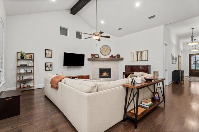 106 Amber Jade Court, Conroe, TX 77304