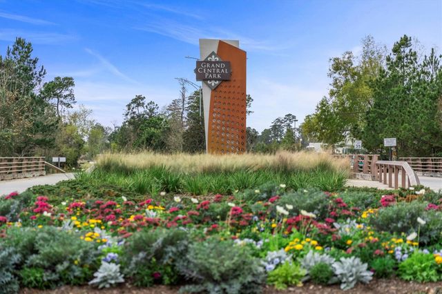 106 Amber Jade Court, Conroe, TX 77304