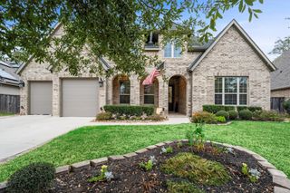 106 Amber Jade Court, Conroe, TX 77304