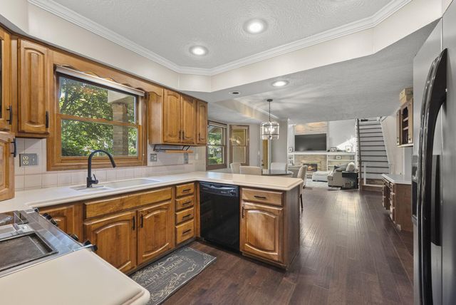 8860 Shenandoah Drive NW, Pickerington, OH 43147