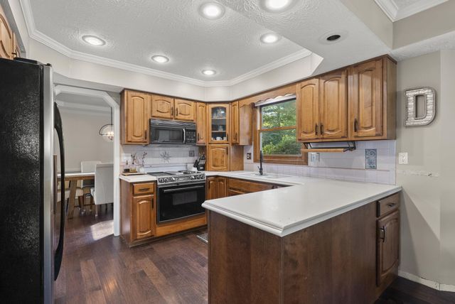 8860 Shenandoah Drive NW, Pickerington, OH 43147