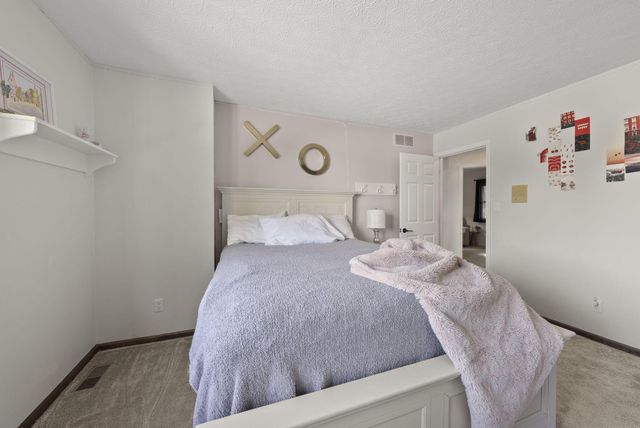 8860 Shenandoah Drive NW, Pickerington, OH 43147