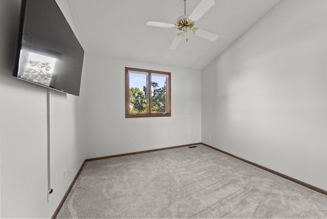 8860 Shenandoah Drive NW, Pickerington, OH 43147