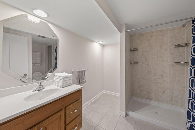 8860 Shenandoah Drive NW, Pickerington, OH 43147