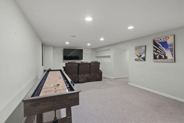8860 Shenandoah Drive NW, Pickerington, OH 43147