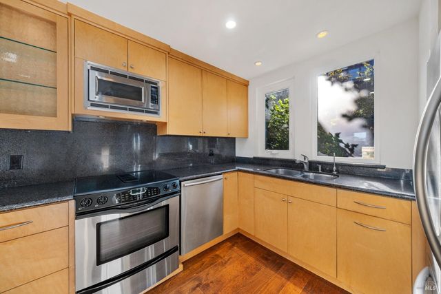 204 Bay Vista Cir, Sausalito, CA 94965