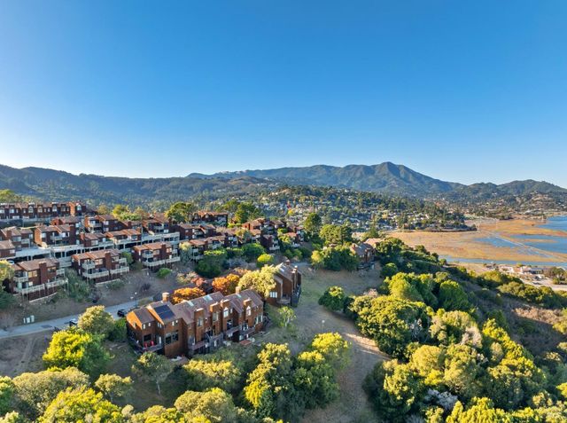 204 Bay Vista Cir, Sausalito, CA 94965