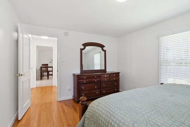22 Rosedale Ave, Springfield, MA 01128