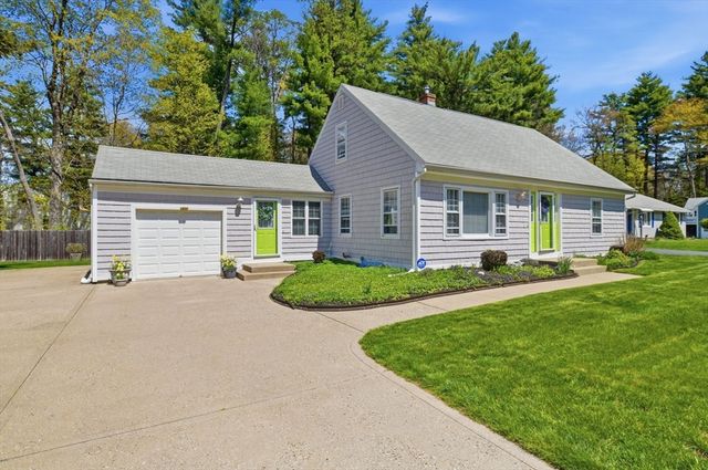22 Rosedale Ave, Springfield, MA 01128