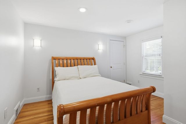 22 Rosedale Ave, Springfield, MA 01128