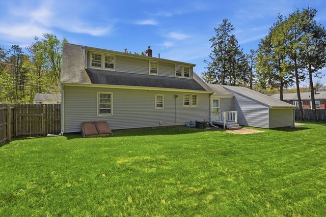 22 Rosedale Ave, Springfield, MA 01128