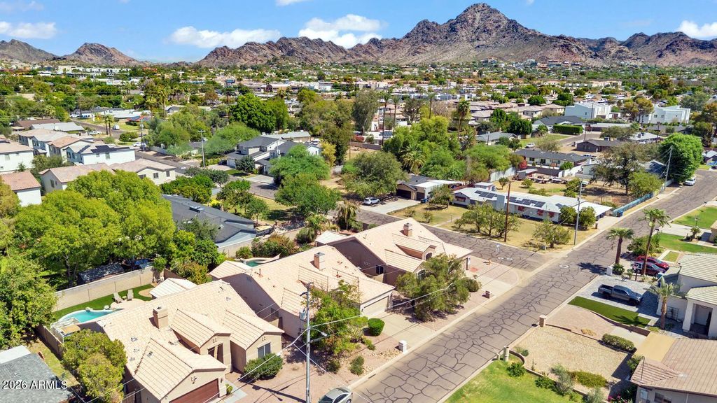 1426 E MCLELLAN Boulevard, Phoenix, AZ 85014 — photo 2