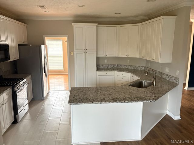 9506 Greythorne Court, Montgomery, AL 36117