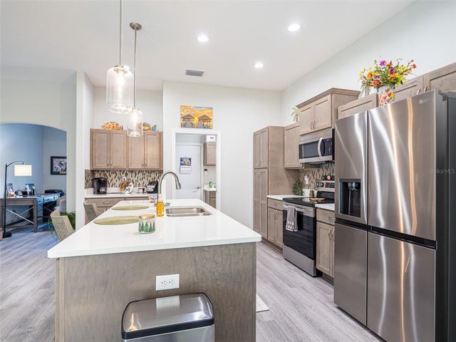 7 EUGENIA COURT W, Homosassa, FL 34446