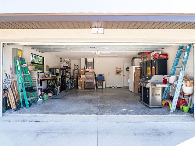 7 EUGENIA COURT W, Homosassa, FL 34446