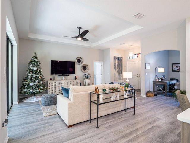 7 EUGENIA COURT W, Homosassa, FL 34446