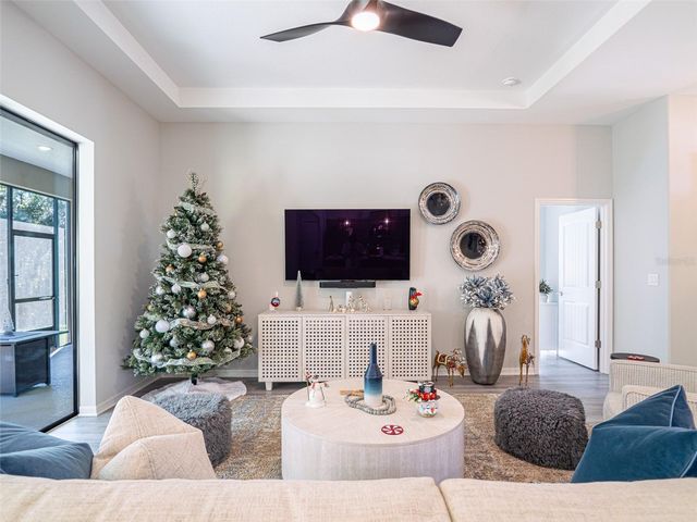 7 EUGENIA COURT W, Homosassa, FL 34446