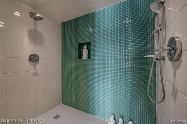 411 S Old Woodward Avenue 608, Birmingham, MI 48009