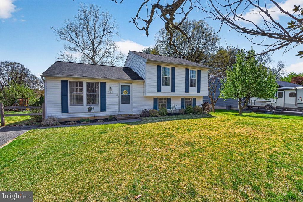 Image 1 of property listing at 721 PAUL DR, Aberdeen, MD 21001