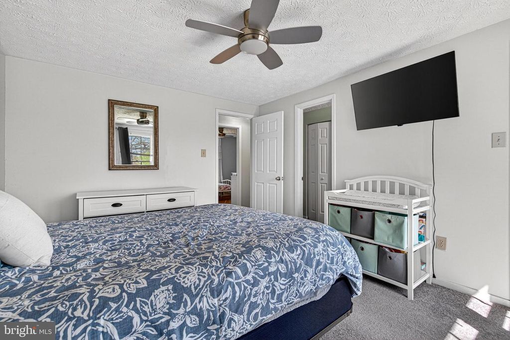 Image 15 of property listing at 721 PAUL DR, Aberdeen, MD 21001