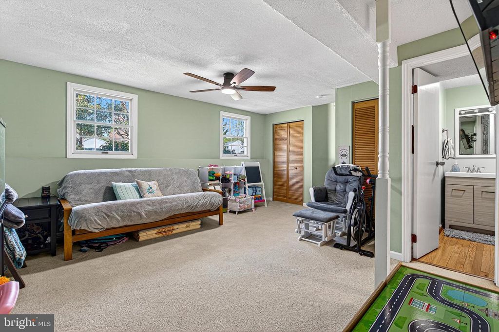 Image 22 of property listing at 721 PAUL DR, Aberdeen, MD 21001