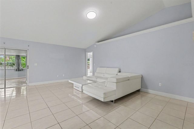 1607 WIDELAKE COURT, Brandon, FL 33511