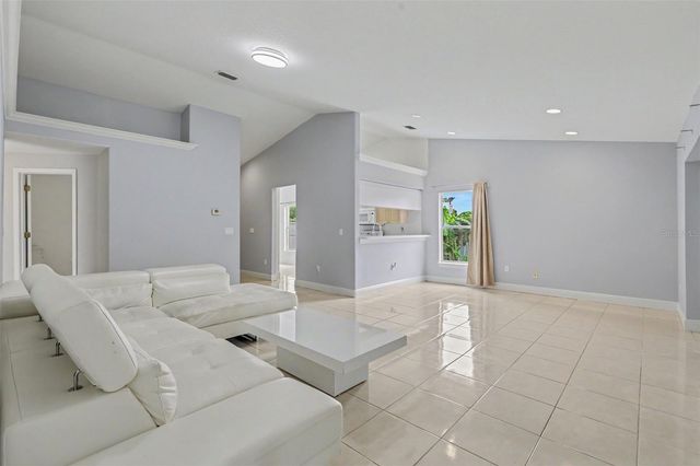 1607 WIDELAKE COURT, Brandon, FL 33511